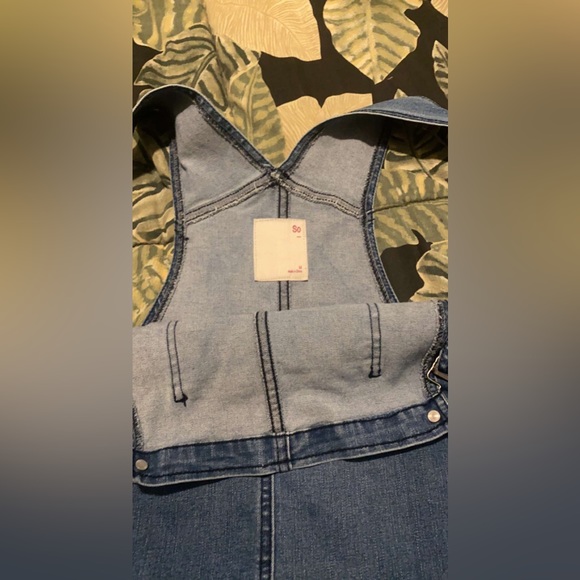 Overall dress - Picture 3 of 3